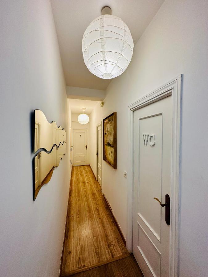 Punta Me Rooms Near The Gran Via Madrid Exterior foto